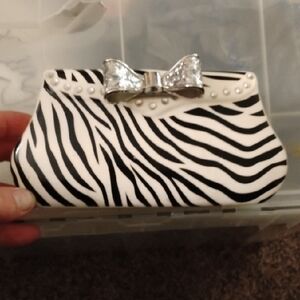 Ceramic Purse Coin Purse With An Adorable Zebra Print And Flashy Bow